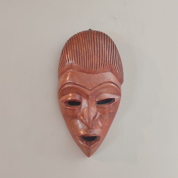 African Wall Mask - Picture 3 of 11
